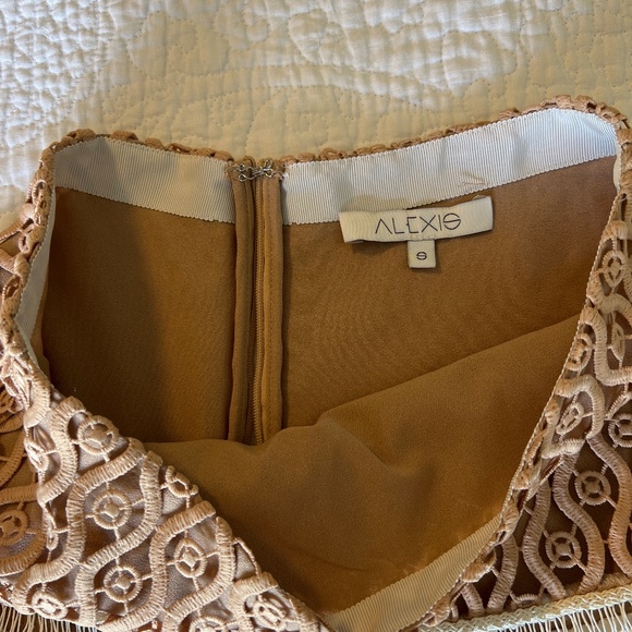 Skirt! - Picture 3 of 4